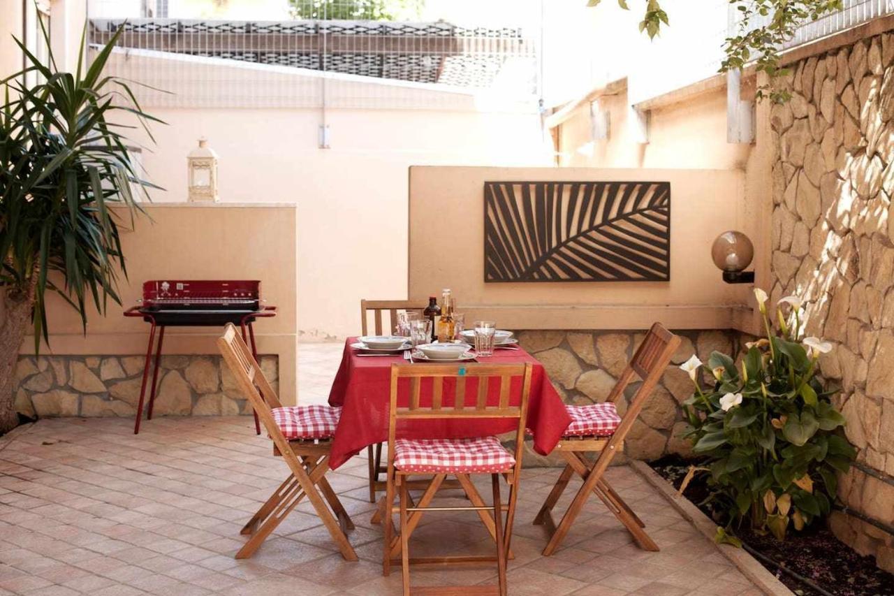 Elegante Villa Lu Centro Citta Con Parcheggio Cagliari Exterior photo